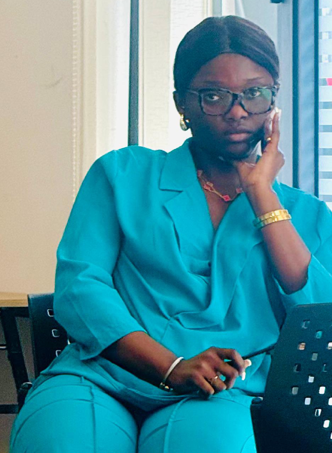 Mavie Moukengue — Assistante & Finance Manager